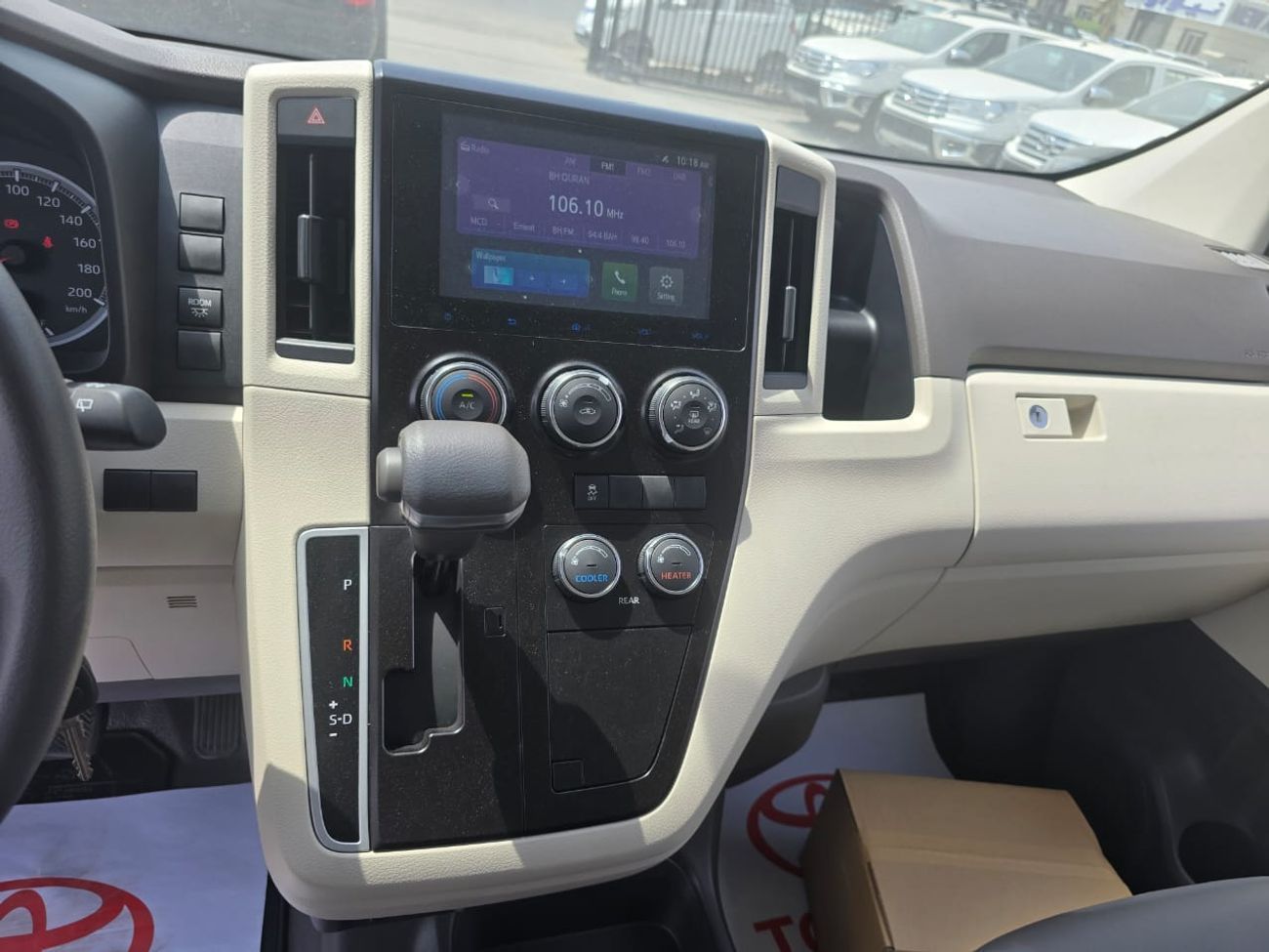 Toyota Hiace toyota hiace diesel atoumatic tranmation