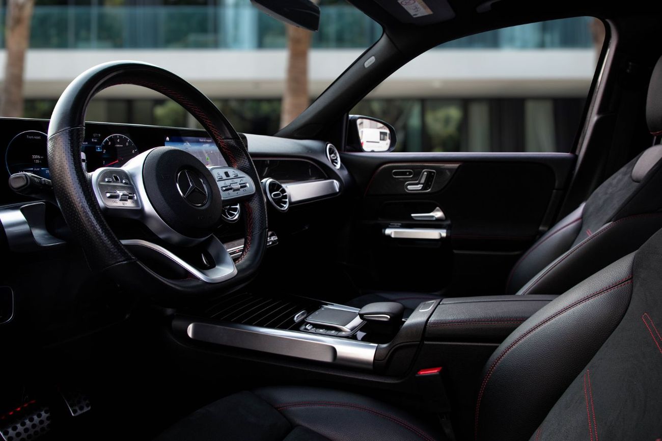 Mercedes-Benz GLB 250 GLB 250 AMG | 2,840 P.M  | 0% Downpayment | Low Mileage!