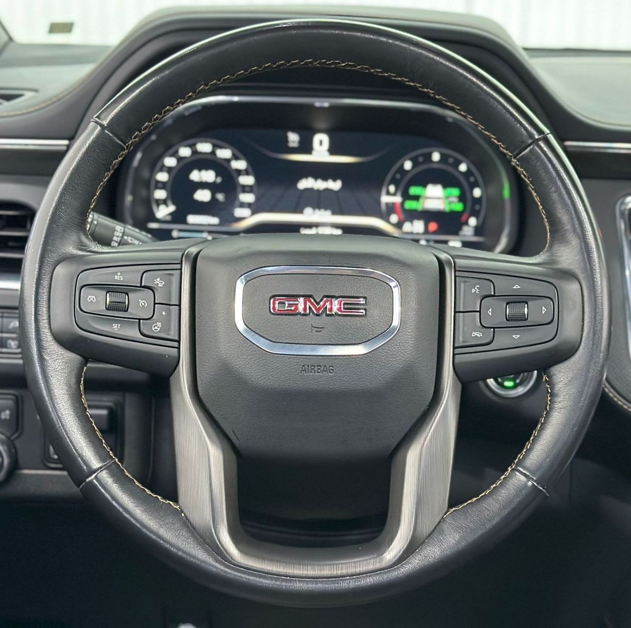 GMC Yukon 2022 GMC Yukon AT4 7 Seater, Aug 2027 GMC Warranty + Service Pack, Full Options, Low Kms, GCC