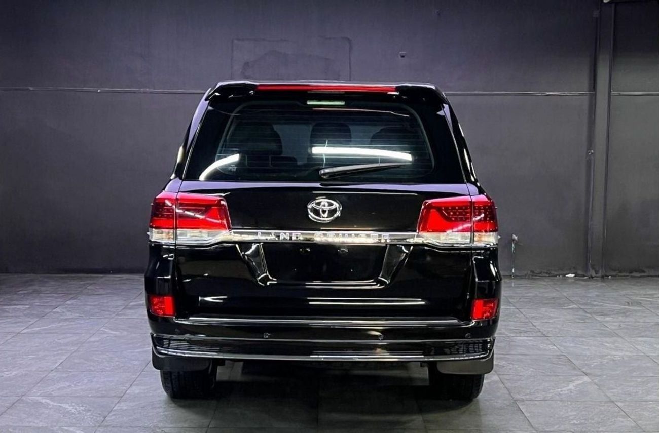 تويوتا لاند كروزر