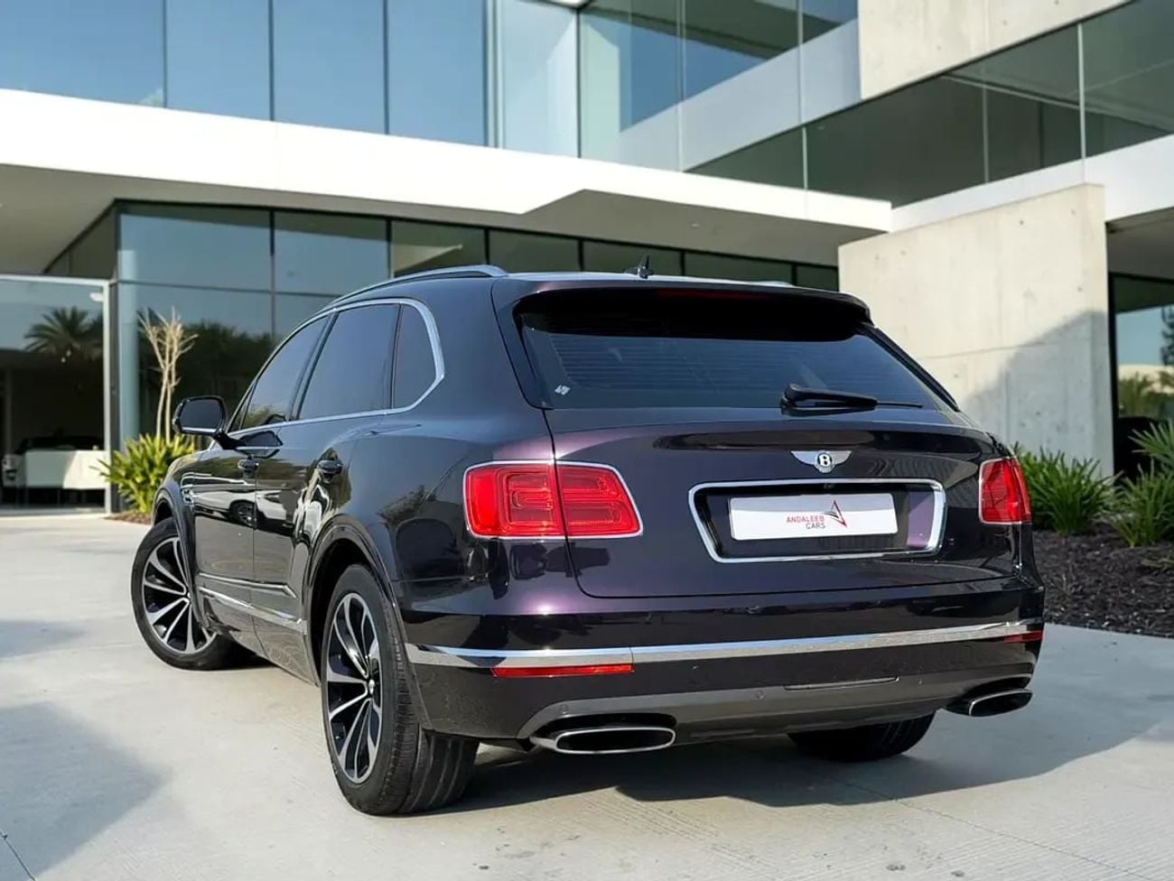 بنتلي بينتايجا STD  EID SALE | 1 YEAR FREE WARRANTY |  AED 3,990 P.M | 0% down payment | bentley bentayga | 6.0l w1