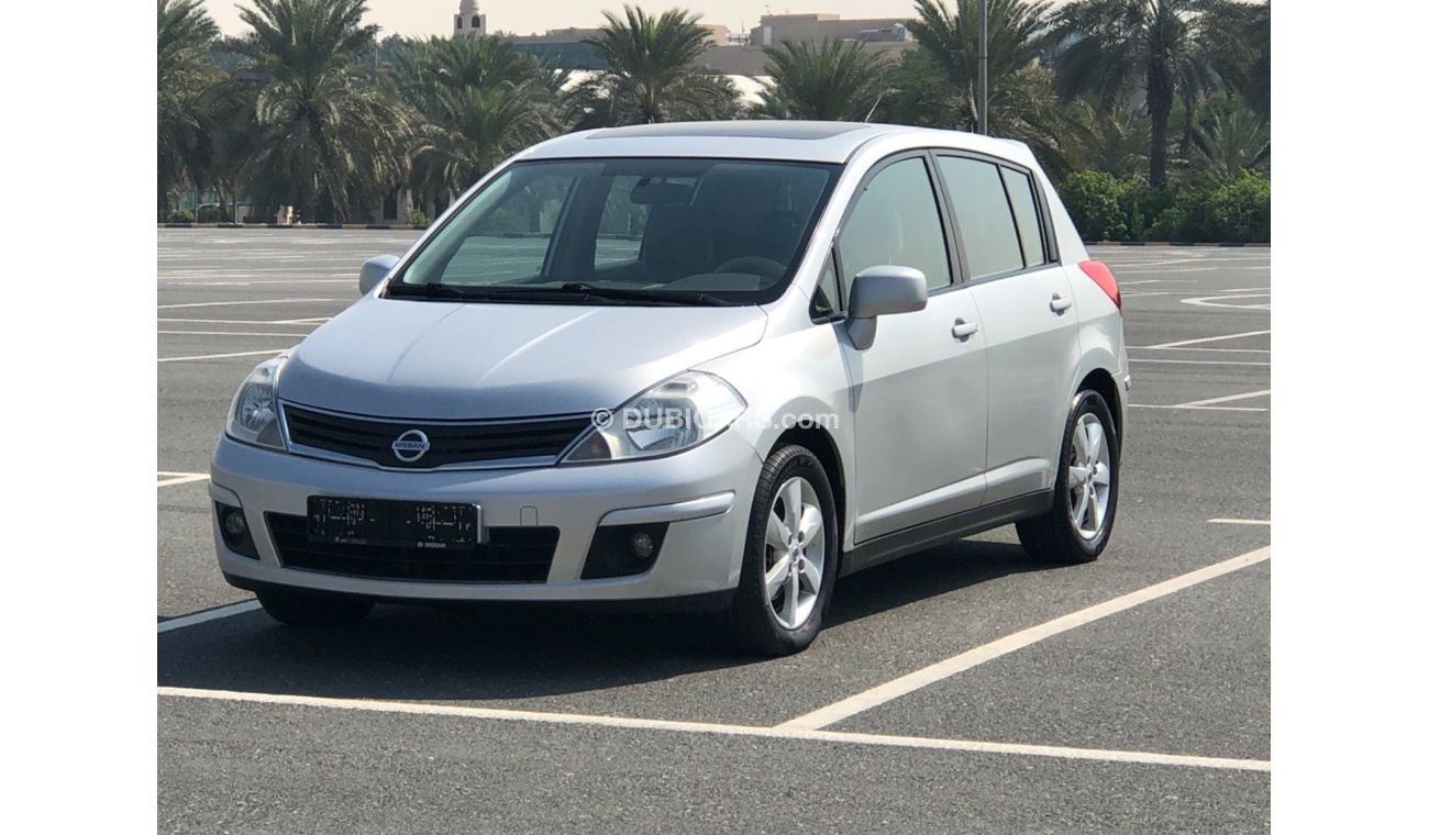 نيسان تيدا موديل 2012 خليجي فل مواصفات فتحه سقف مالك واحد من الوكاله مفتاحين فل مواصفات فتحه سقف