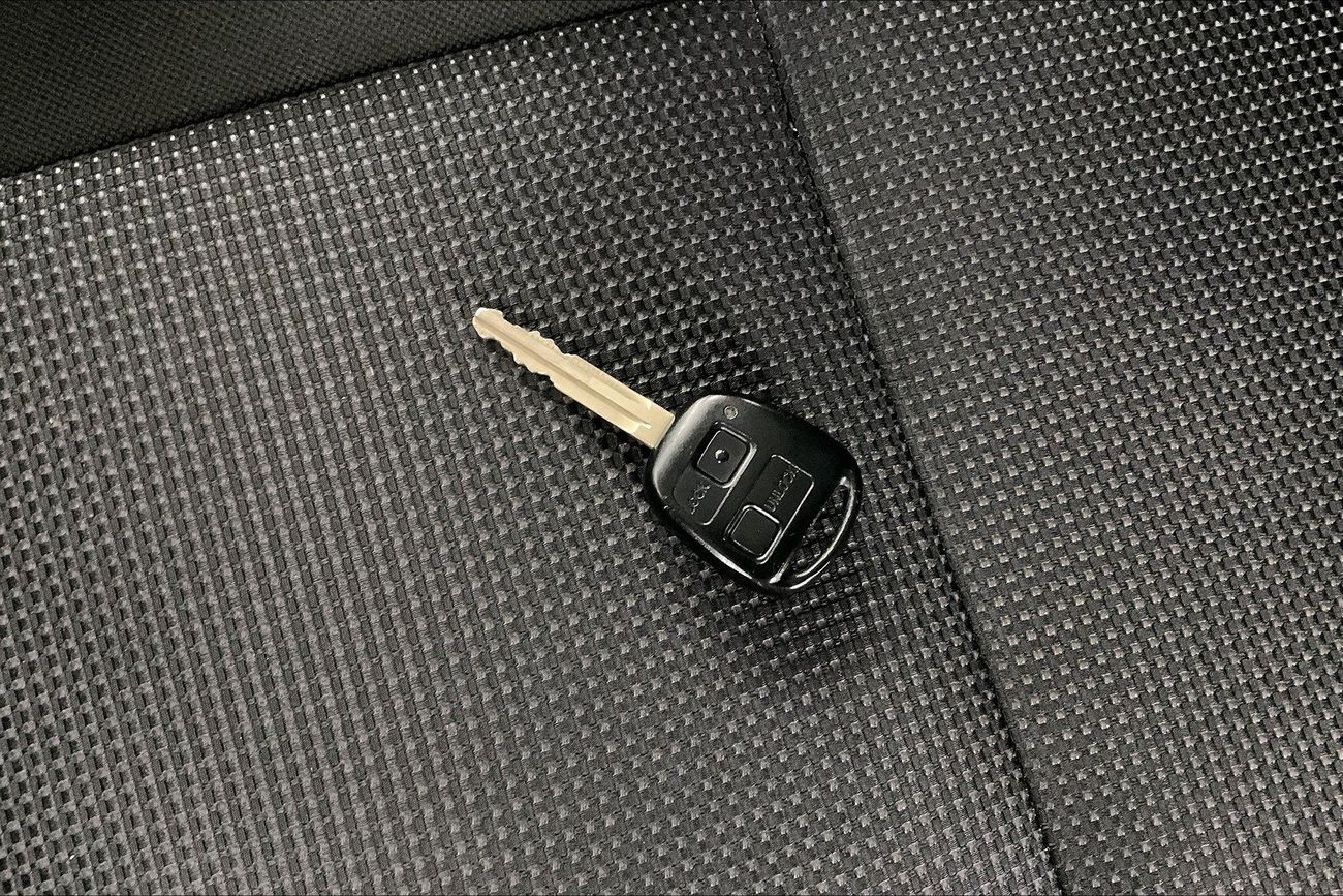 تويوتا إف جي كروزر GXR | شامل الضمان | 0 ﺪﻔﻋﺓ ﺃﻮﻟﻯ