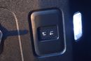 لاند روفر ديفندر 2021Model 2.0 petrol Engine full option tap of the range colour white Transmission Automatic Interio