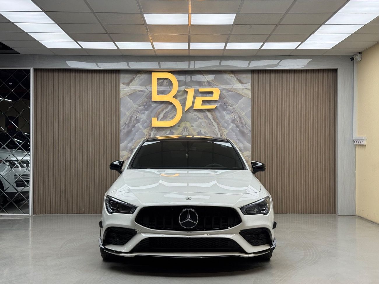 مرسيدس بنز CLA 35 AMG Premium + 2.0L