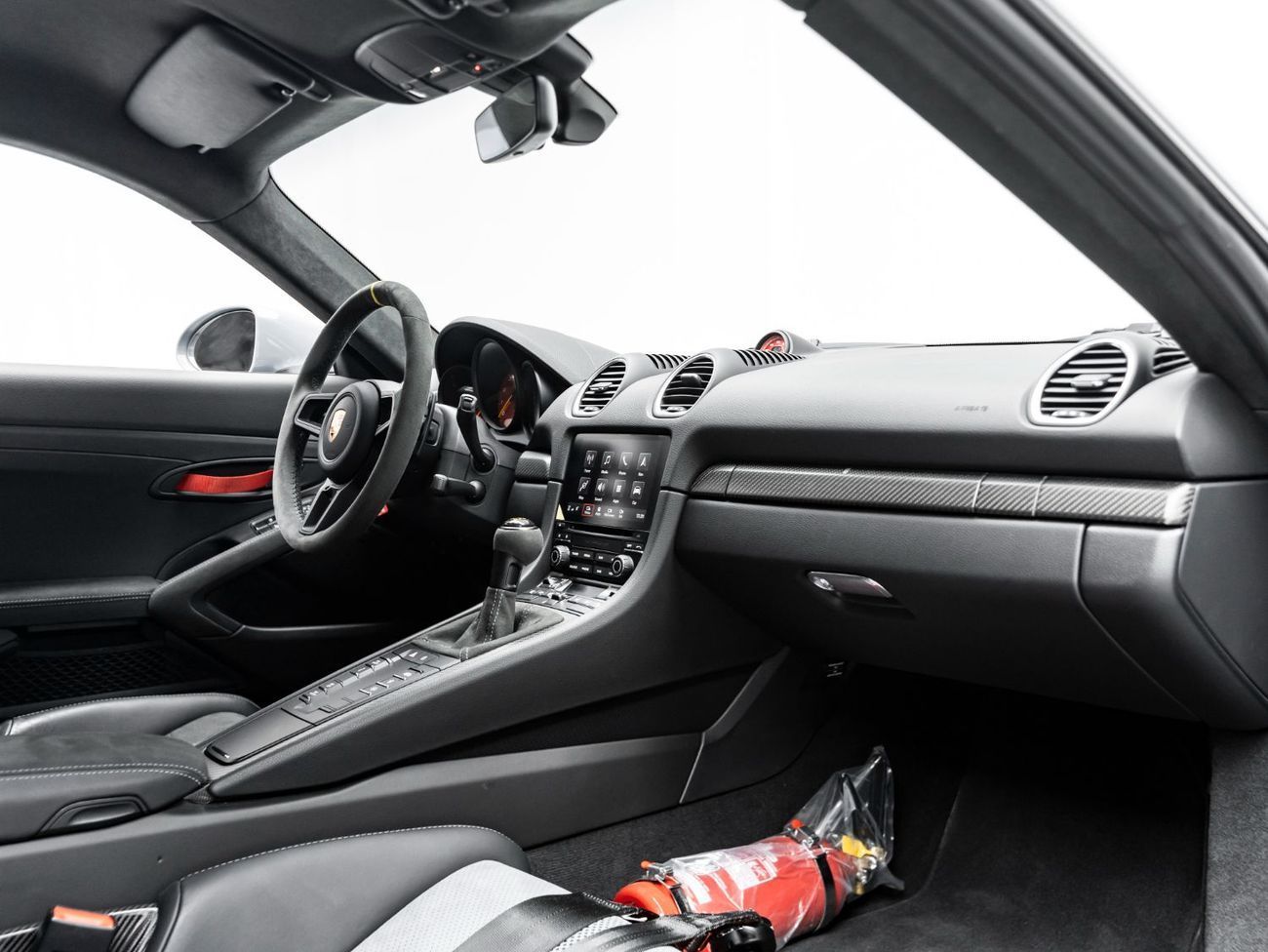 بورش كايمان 718 GT4 RS 4.0L (493 HP) A/T