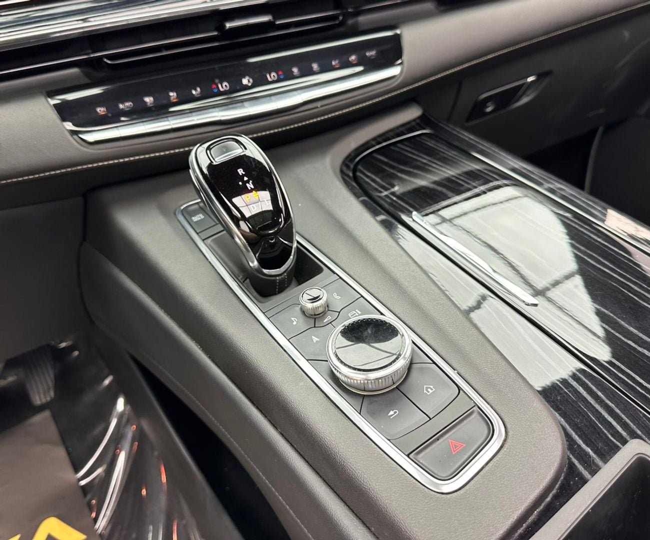 Cadillac Escalade 2022 Cadillac Escalade Sport, 1 Year Warranty Unlimited Km, Cadillac Full Service History, GCC