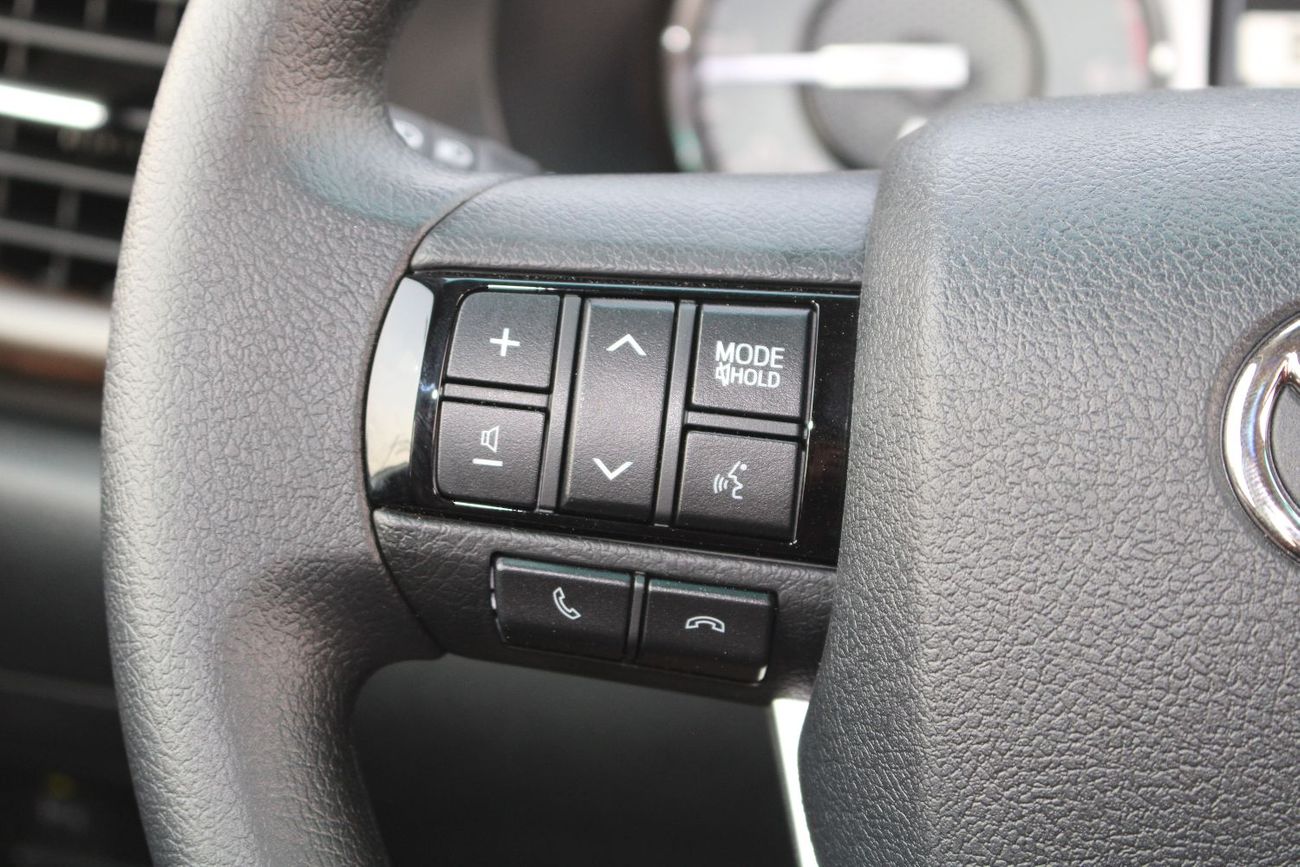 تويوتا هيلوكس TOYOTA HILUX 2.4L DIESEL 4WD DOUBLE CAB GLXS-V AUTO