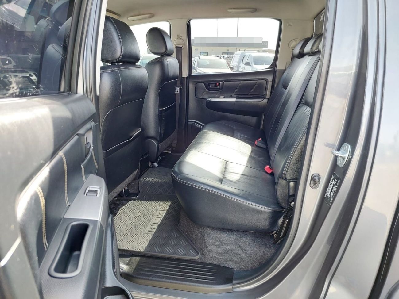 تويوتا هيلوكس TOYOTA HILUX PICKUP RHD 2014 MODEL 3.0 L DIESEL AUTOMATIC(PM35606)