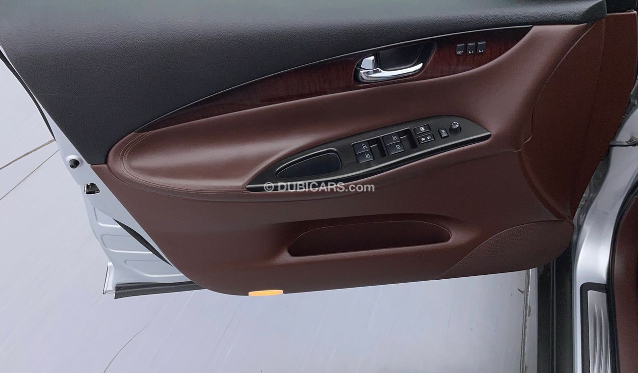 Infiniti QX50 LUXURY 3.7 | Under Warranty | Inspected on 150+ parameters