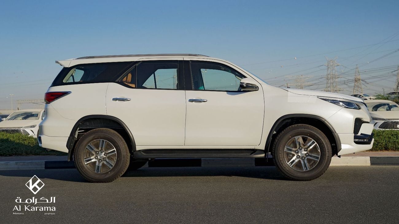 Toyota Fortuner SR5 - 2.7L Automatic Transmission - 7 Seater SUV - GCC Specs - Rear Camera