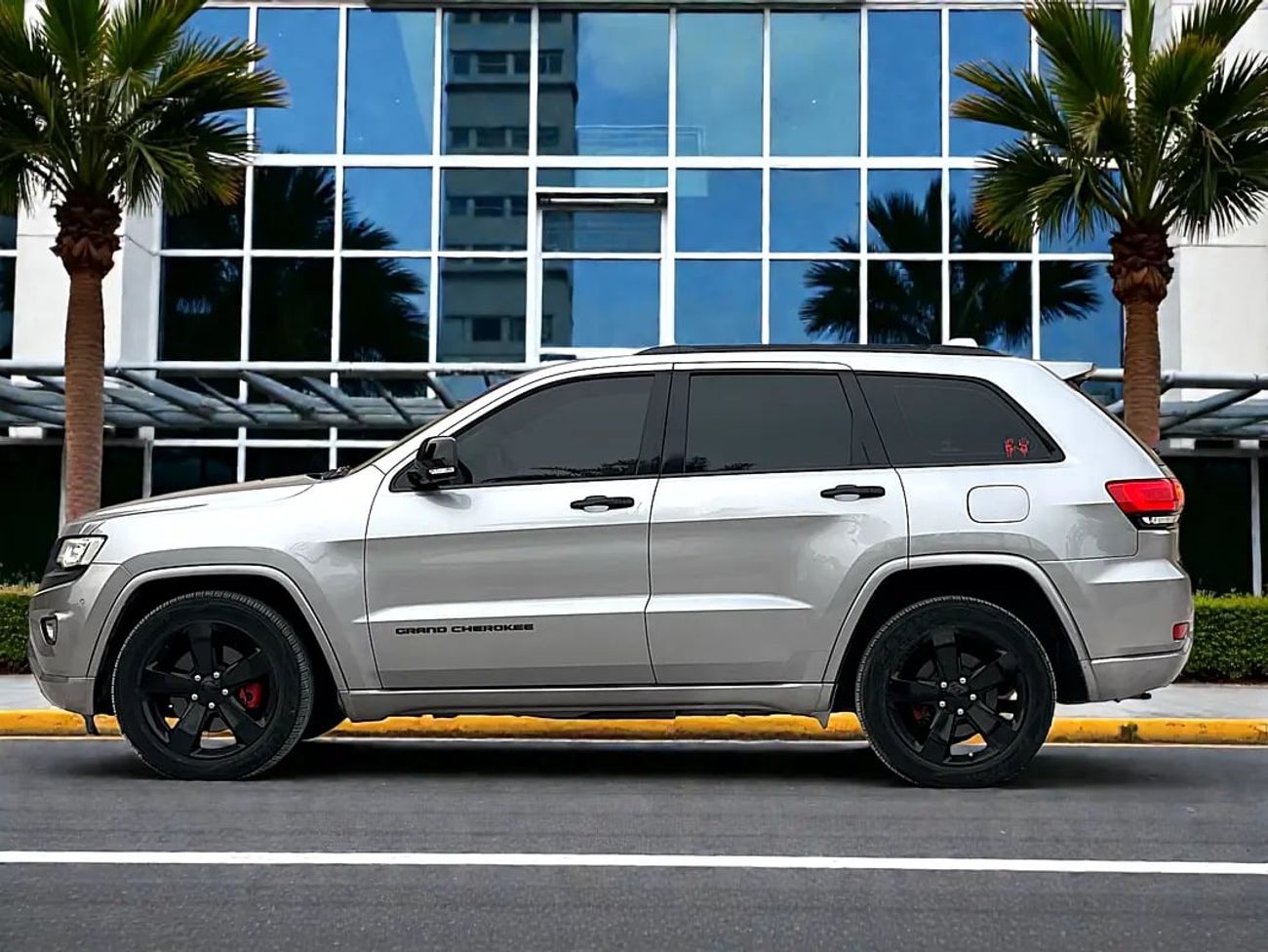 جيب جراند شيروكي L Limited 3.6L | | LIMITED | WELL MAINTAINED | LOW MILEAGE