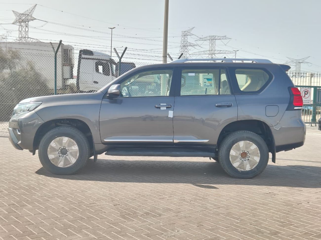 تويوتا برادو 2023 Toyota Prado TXL Spare-Down 7-Seater 4.0L V6 Petrol A/T 4WD Export Only