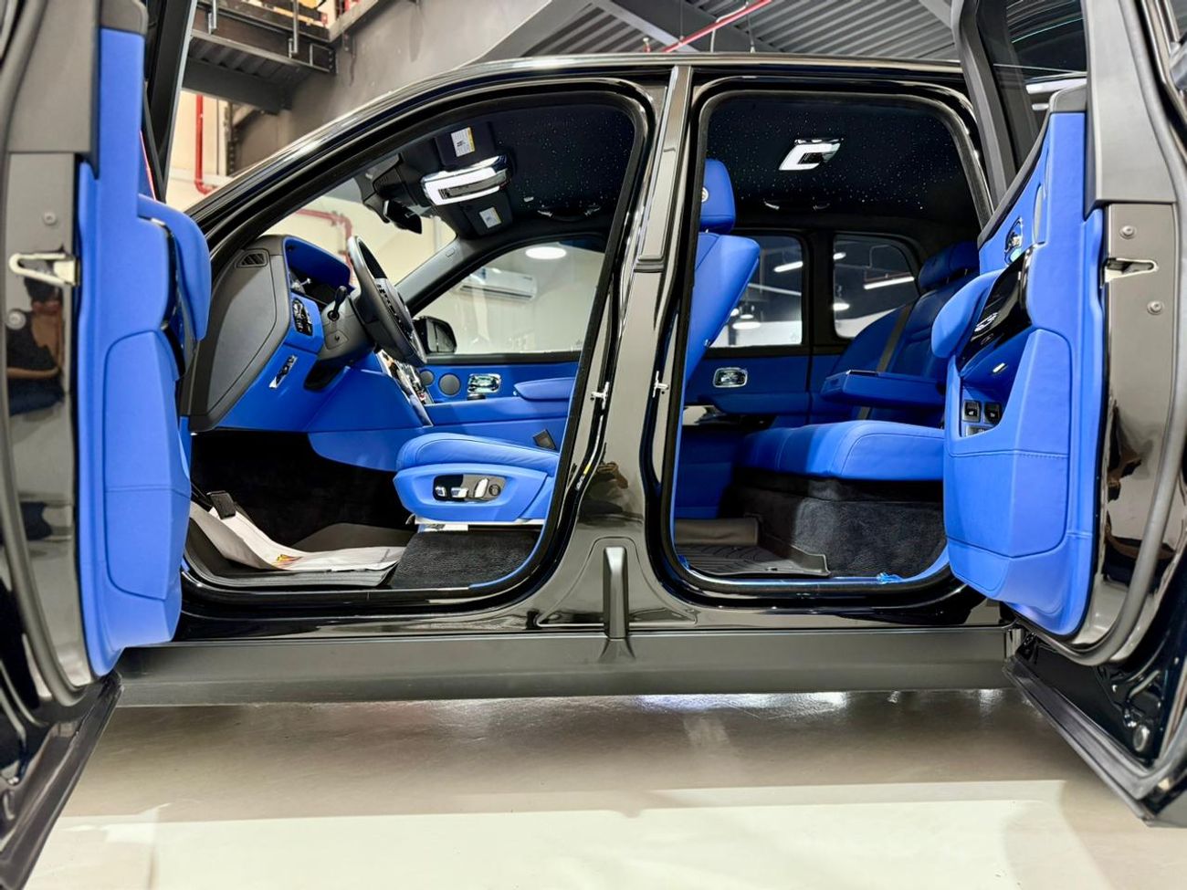 Rolls-Royce Cullinan 2023 LOW MILEGE