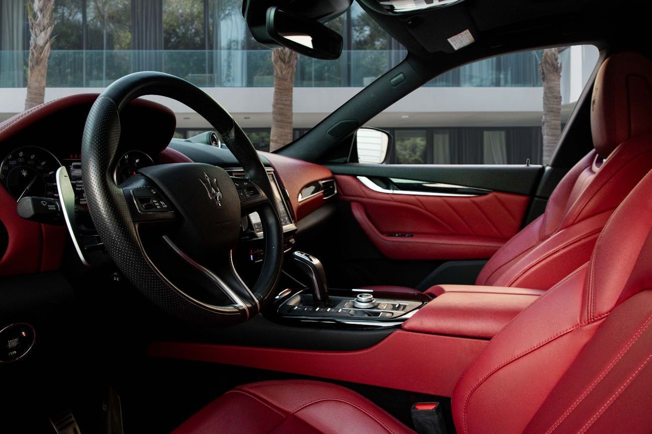 مازيراتي ليفونت Modena | 3,525 P.M | 0% Downpayment | Full Agency History!