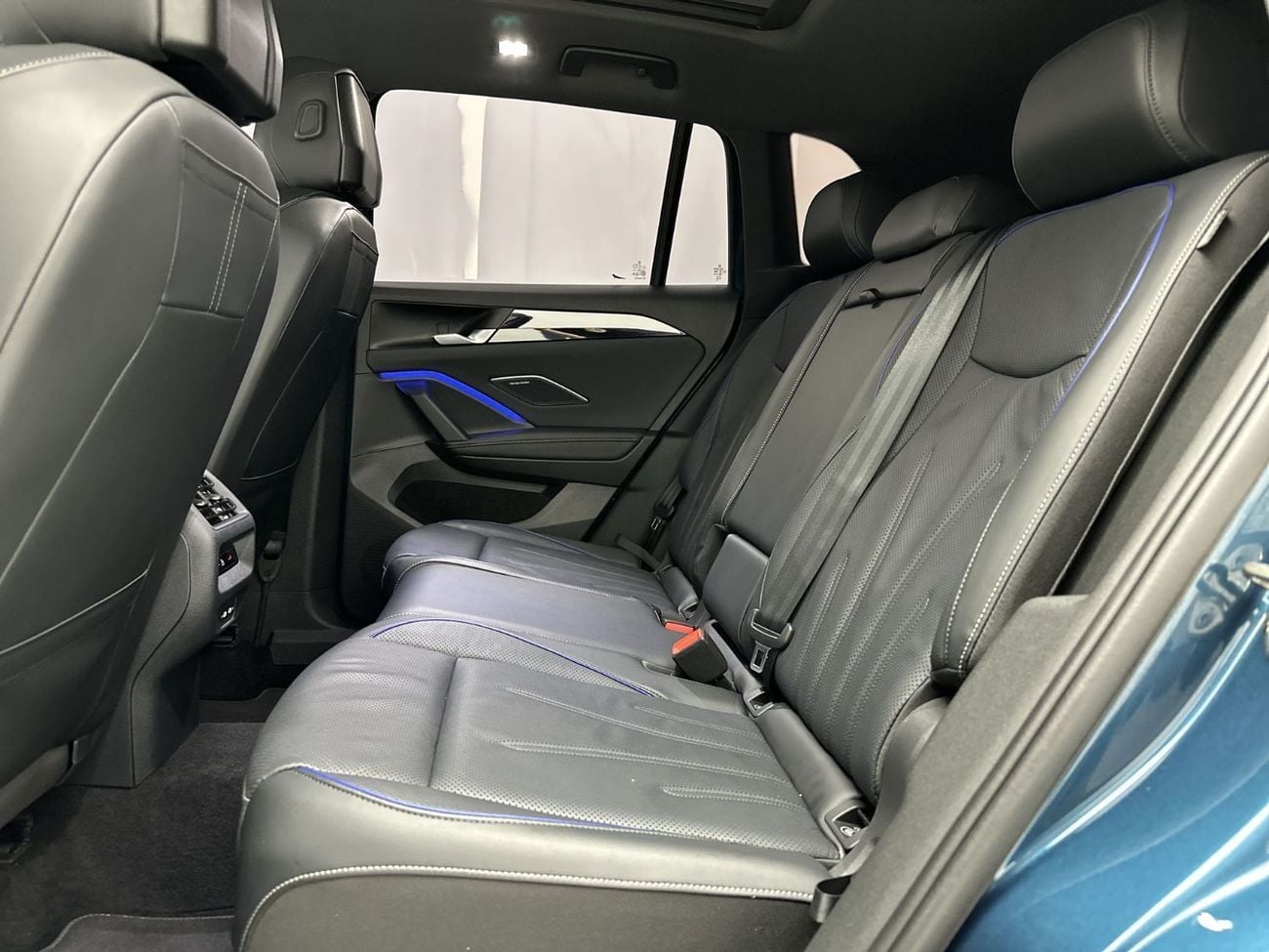 فولكس واجن تيجوان Tiguan R-Line 1.4L (Ref#78130) - 32,100 AED SAVINGS from New Car