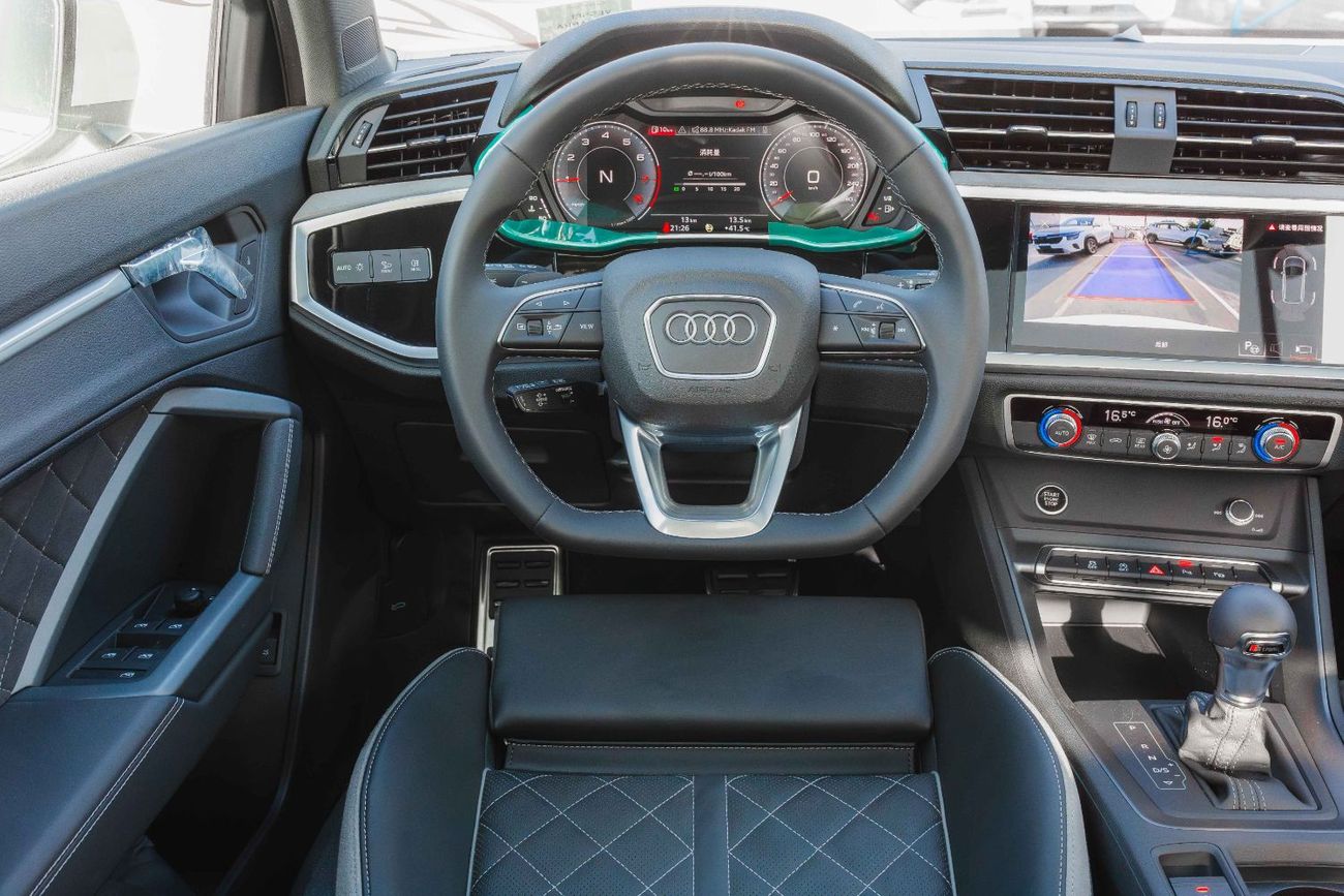 أودي Q3 Audi Q3 TFSI 35 S Line 1.5 Turbo White