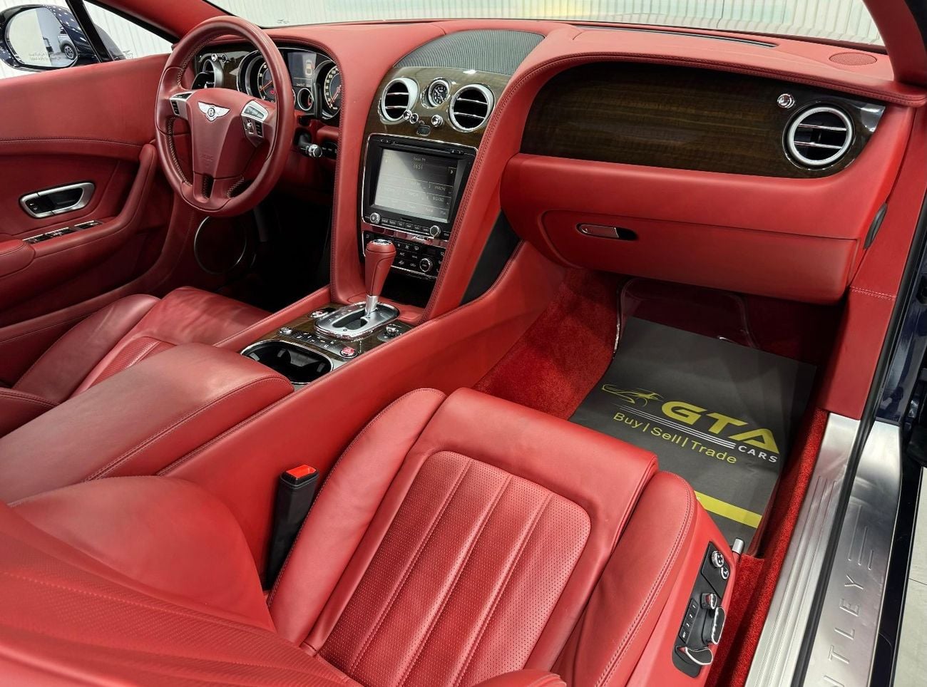 بنتلي كونتيننتال جي تي 2015 Bentley Continental GT V8, Full Service History, Very Low Kms, Excellent Condition, GCC