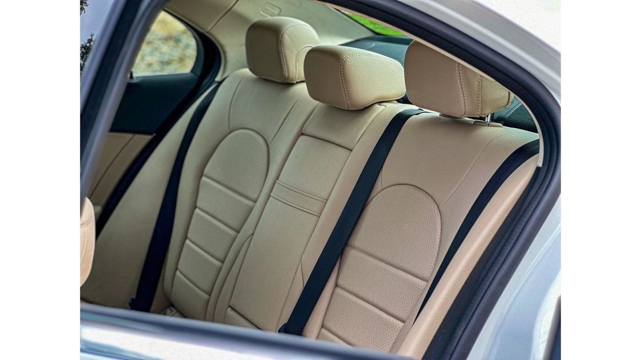 Mercedes-Benz C 300 Std MERCEDES-BENZ C300 2021 LAW MILEAGE