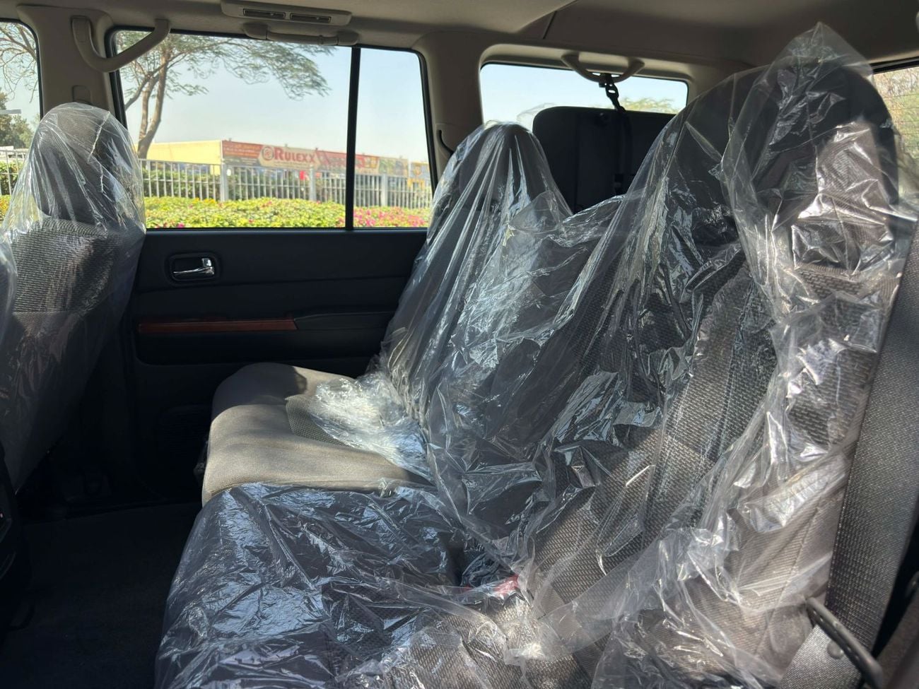 Nissan Patrol Safari Safari 4.8L A/T GCC SPEC ASTORA EDITION