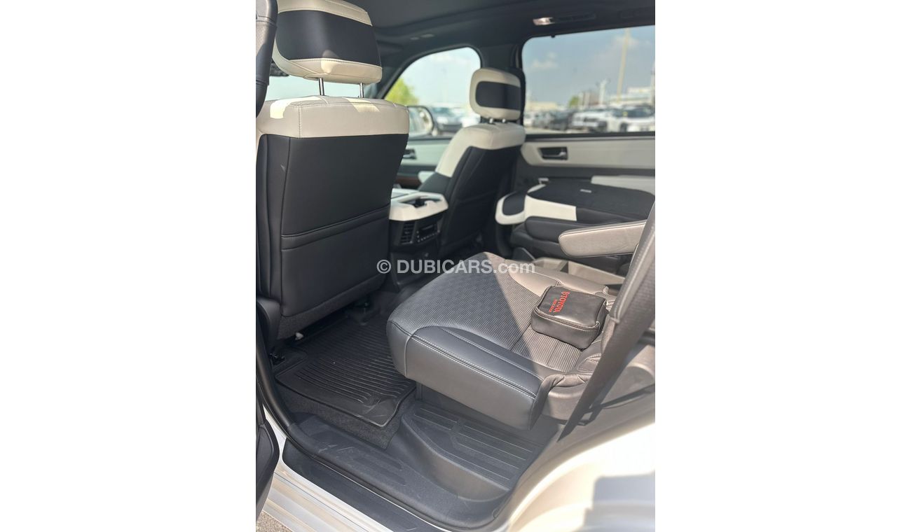 Toyota Sequoia capstone