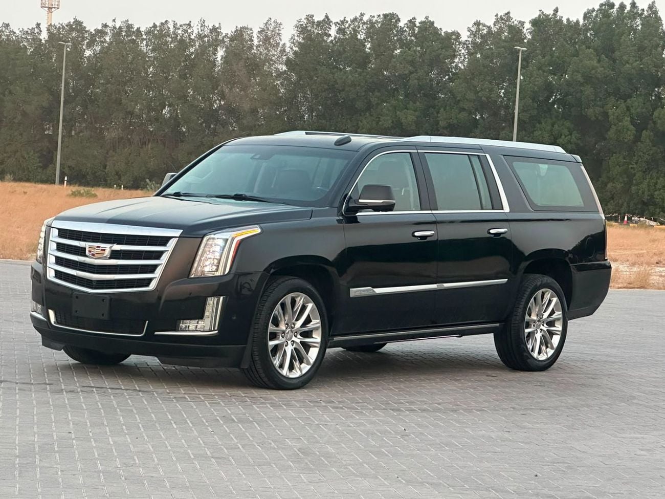 Cadillac Escalade Iq
