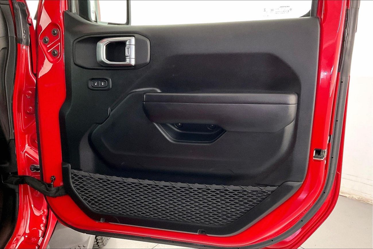 Mercedes-Benz CLA 250 AMG Package | 1 year free warranty | 0 Down Payment