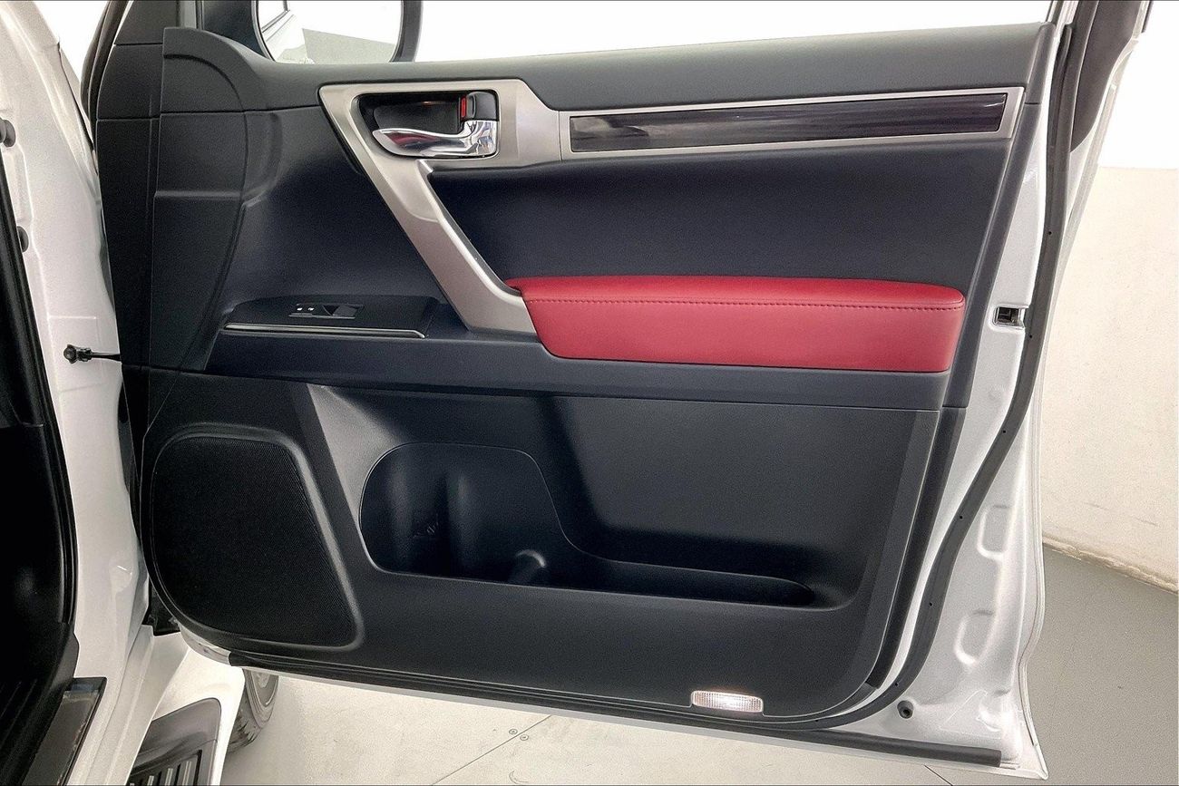 لكزس GX 460 Premier | عرض العيد الحصري | خالية من أضرار الفيضانات