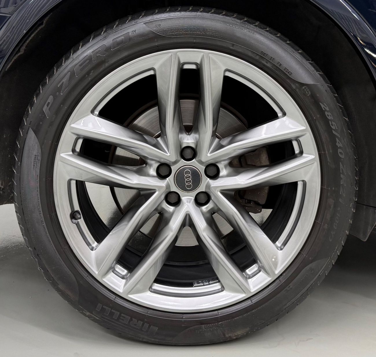 أودي Q7 45 TFSI quattro S-Line Luxury 3.0L