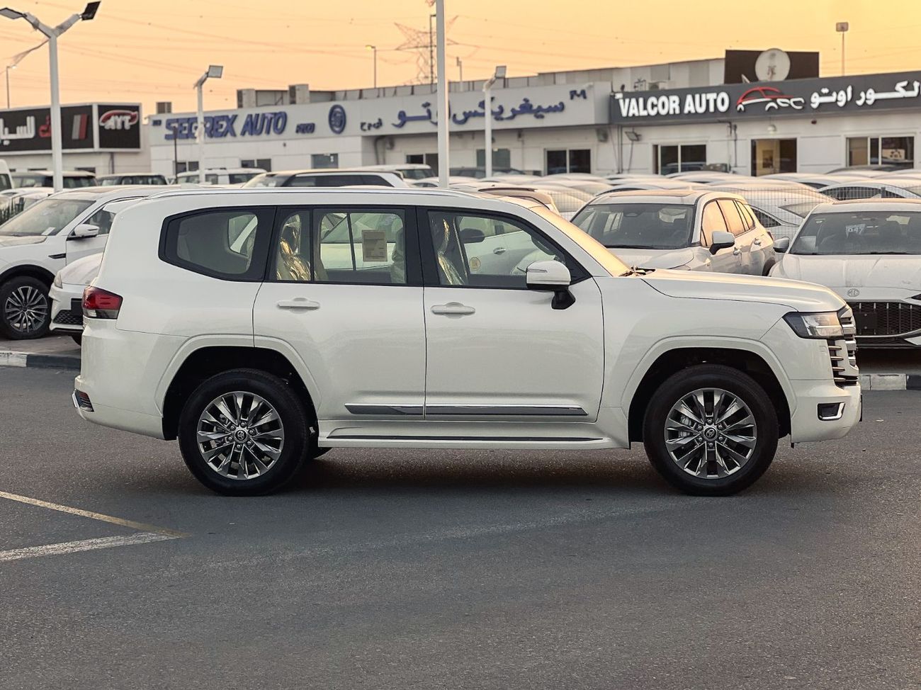 Toyota Land Cruiser EXPORT ONLY - TOYOTA LC300 GXR 3.5L (Saudi Arabian Specification)