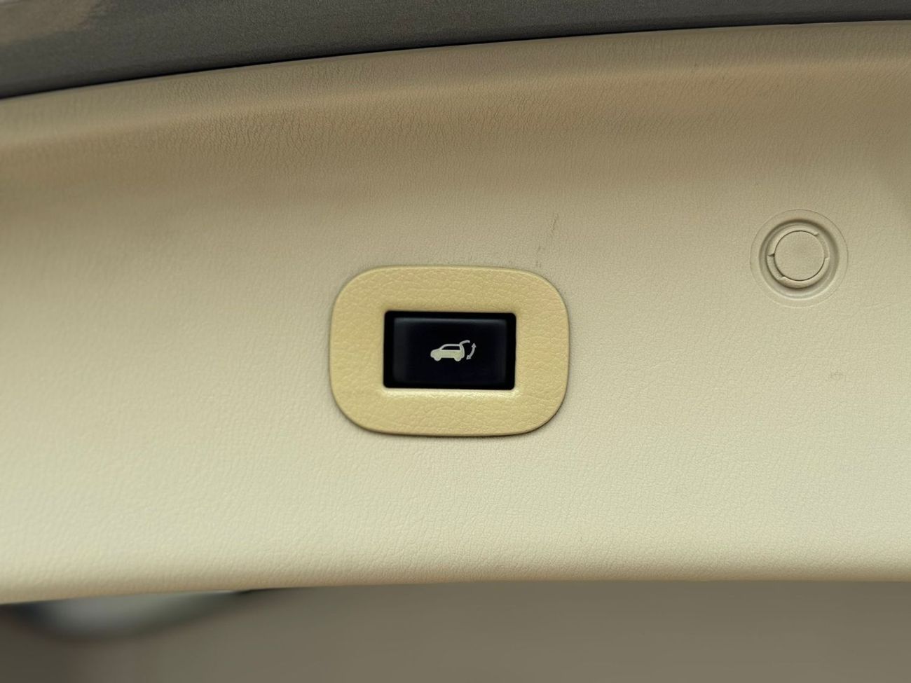 نيسان باترول NISSAN PATROL SE 2014 GCC GRAY COLOR