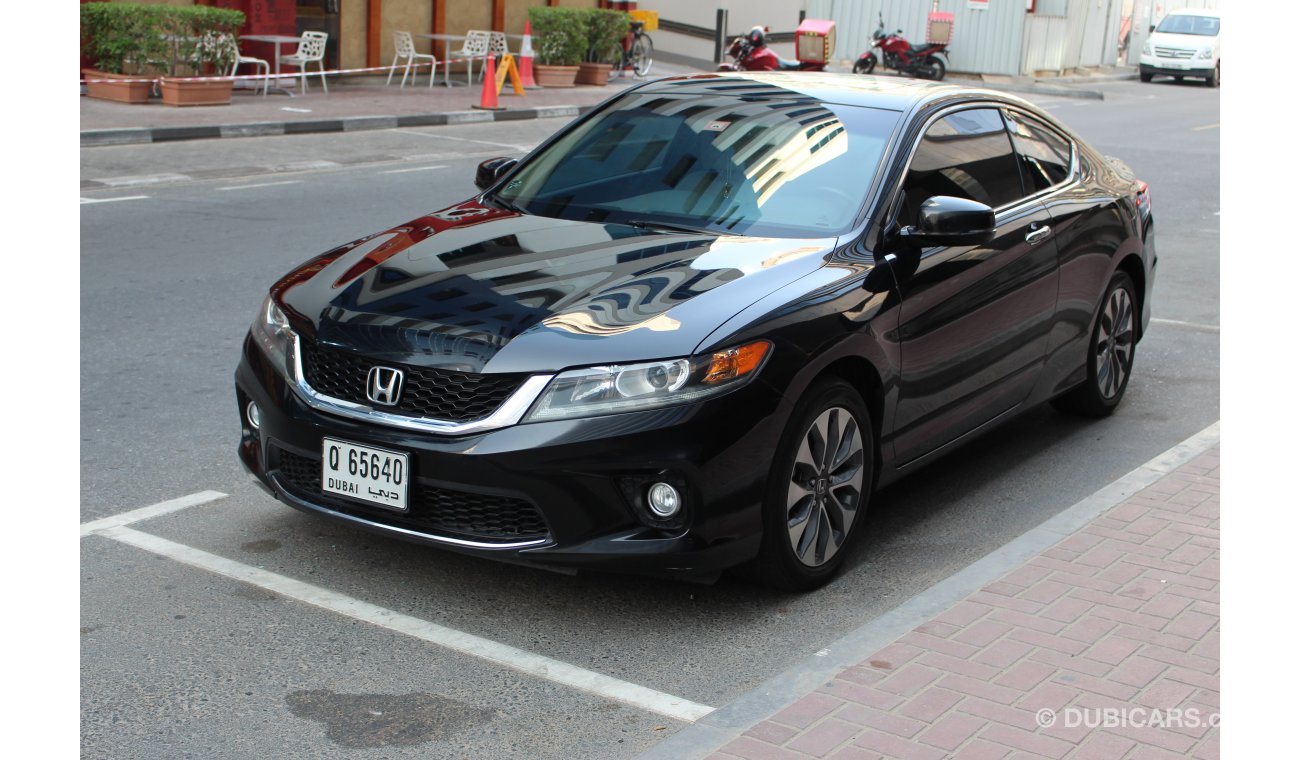 Honda Accord Coupe V4 . 2.4L FIRST OWNER   GCC