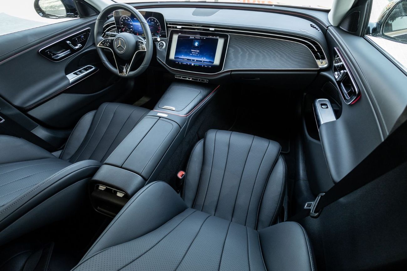 Mercedes-Benz E200 2.0L