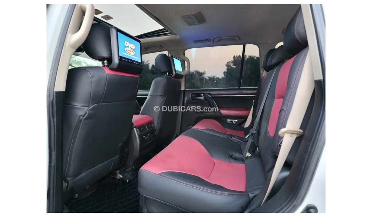 Toyota Land Cruiser GX.R V8 facelifted GR 2023