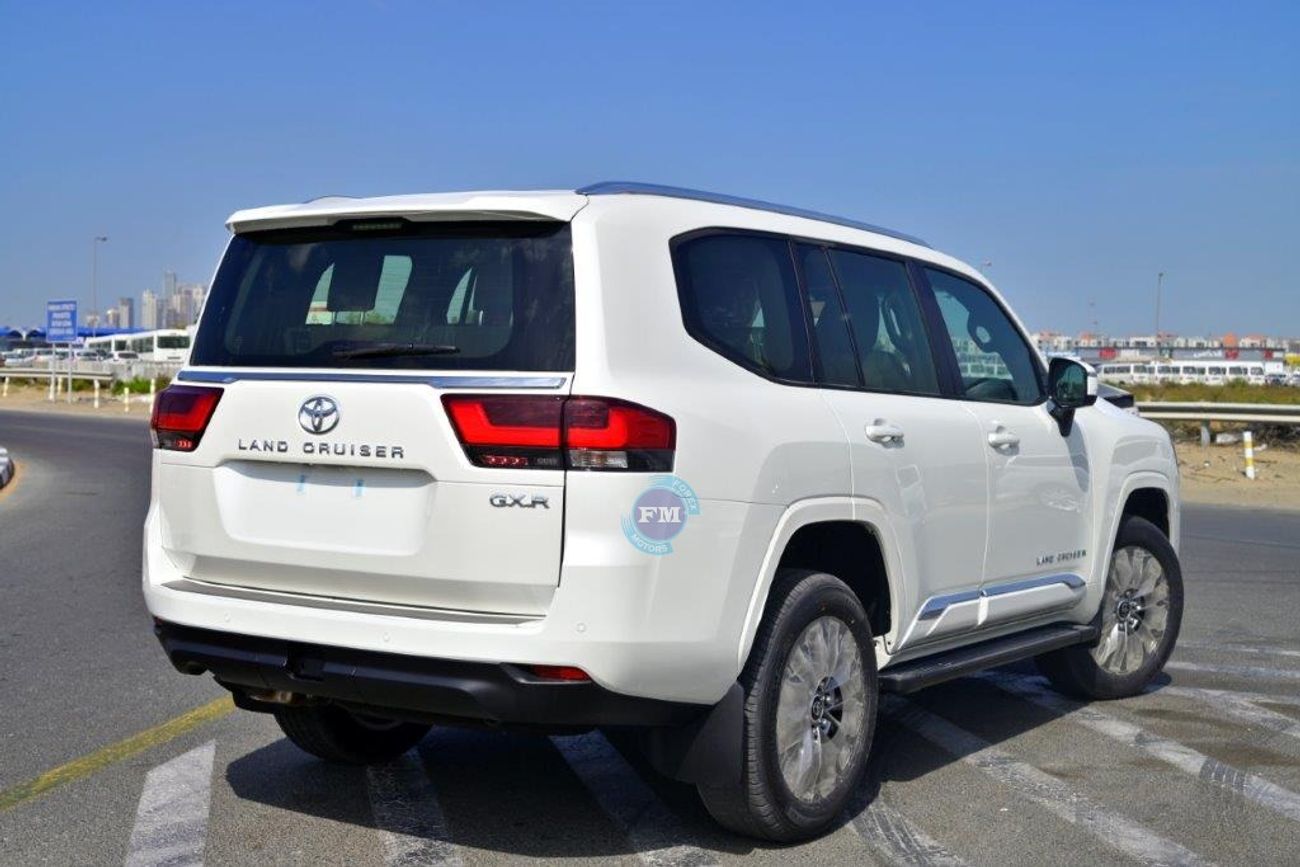 تويوتا لاند كروزر 300 GXR