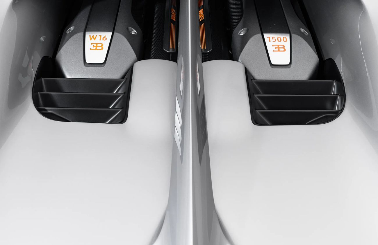 بوغاتي شيرون 8.0L W16 Quad-Turbo Engine | Warranty