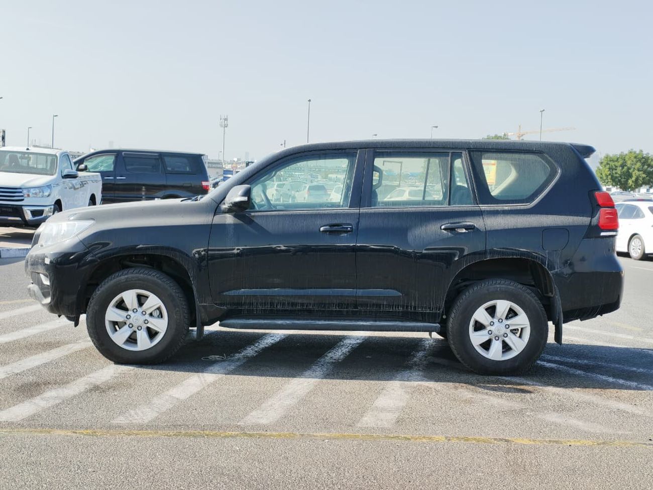 تويوتا برادو 2023 Toyota Prado TXL 5-Seater with Sunroof (Spare-Down) 2.8L 4-Cyl Diesel A/T 4WD Export Only