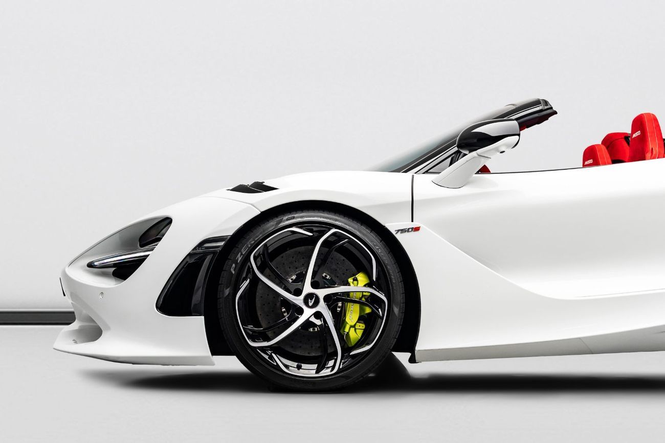 مكلارين 750S سبايدر 2024 Mclaren 750s Spider, 2027 Mclaren Warranty, MSO, Full Service History, Low KMs, GCC