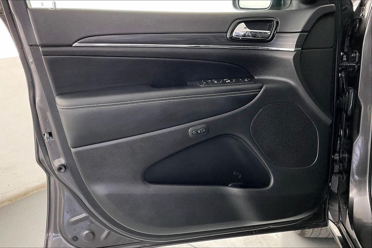 Used Volkswagen T-ROC Trend | 1 year free warranty | 0 Down Payment ...