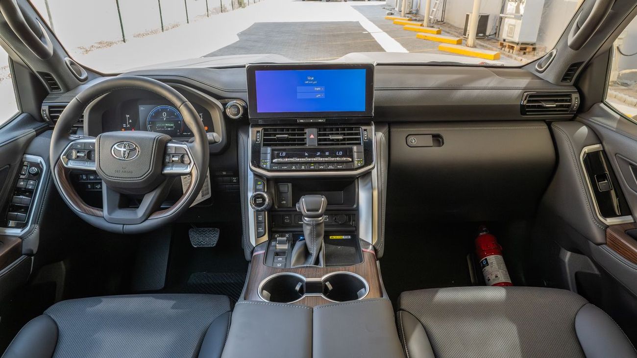 Toyota Land Cruiser TOYOTA LANDCRUISER 3.5 GXR -2025YM