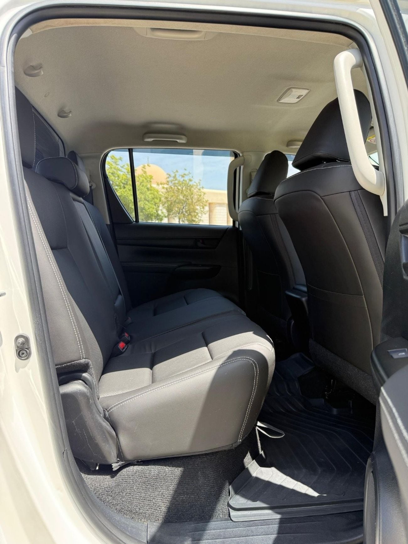 تويوتا هيلوكس SR5 export from Australia