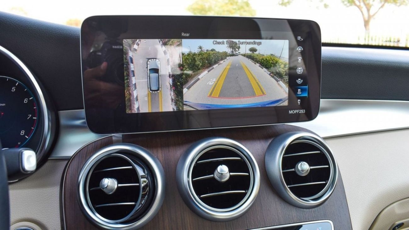 Mercedes-Benz GLC 300 4MATIC Mercedes GLC300 AMG / 2022 / USA