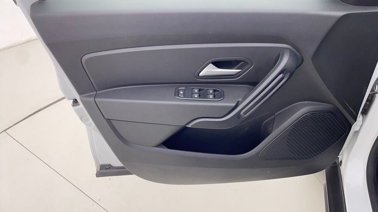 Renault Duster SE 1.6 | Zero Down Payment | Home Test Drive