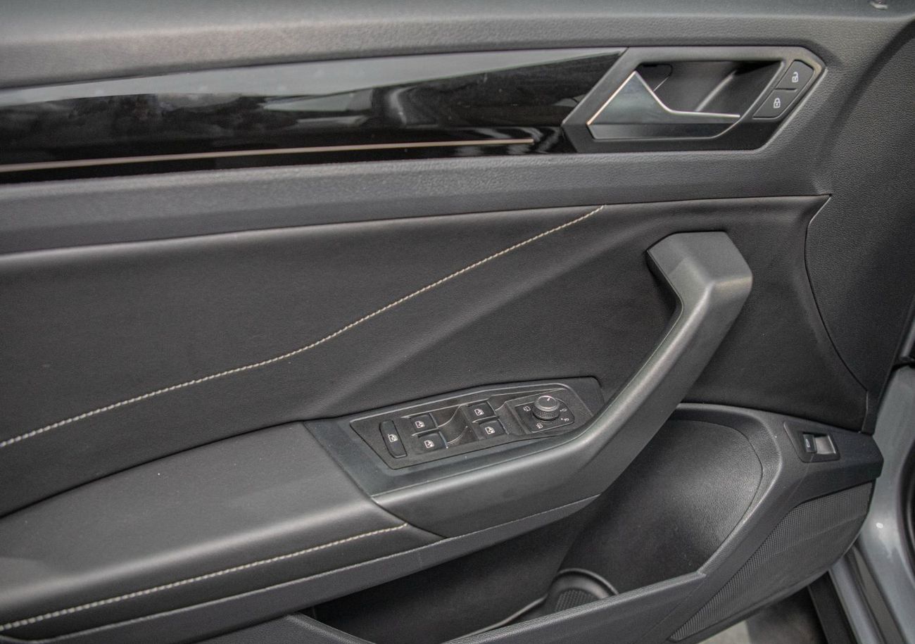 Volkswagen T ROC R-line 1.4L 1,450x60 • 20% DP • VW T-Roc R- Line 1.4 150 BHP • VW Warranty/Service • GCC