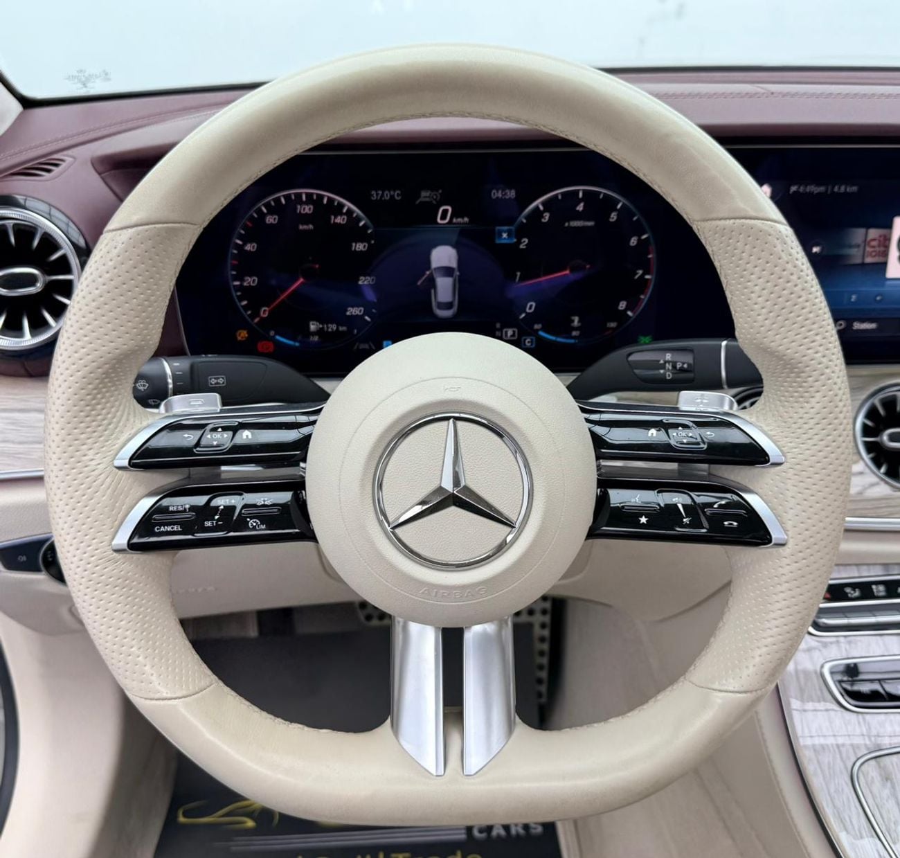 Mercedes Benz E300 2021 Mercedes Benz E300, Warranty, Full Mercedes Service History, Low Km, Fully Loaded, GCC
