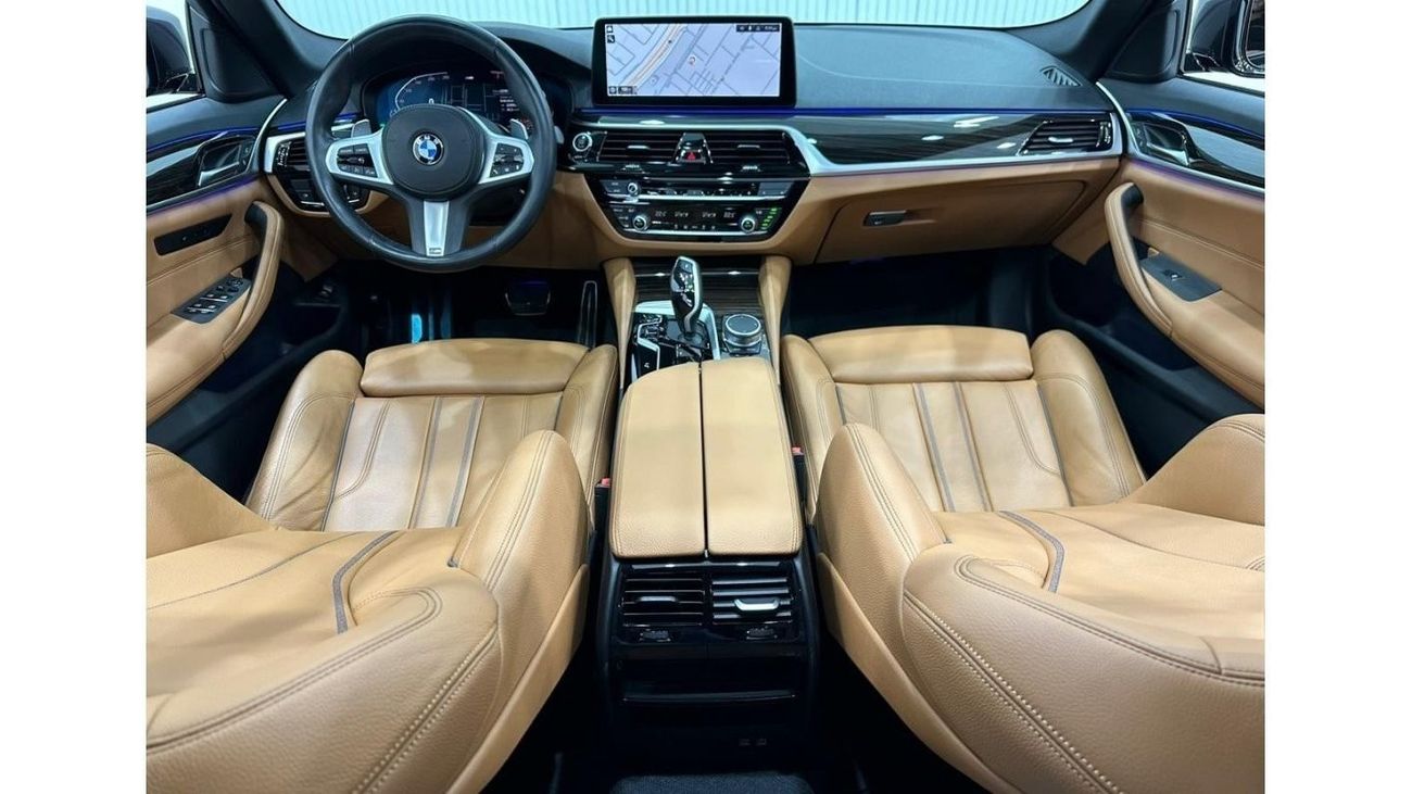 بي أم دبليو 520i M Sport Comfort 2022 BMW 520i M-Sport, May 2027 BMW Warranty + Service Pack, Full Options, Low Kms