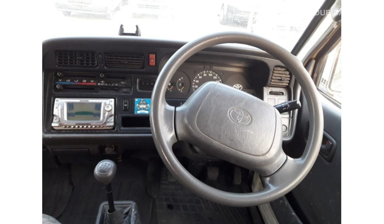 تويوتا هاياس Hiace RIGHT HAND DRIVE (Stock no PM 203 )