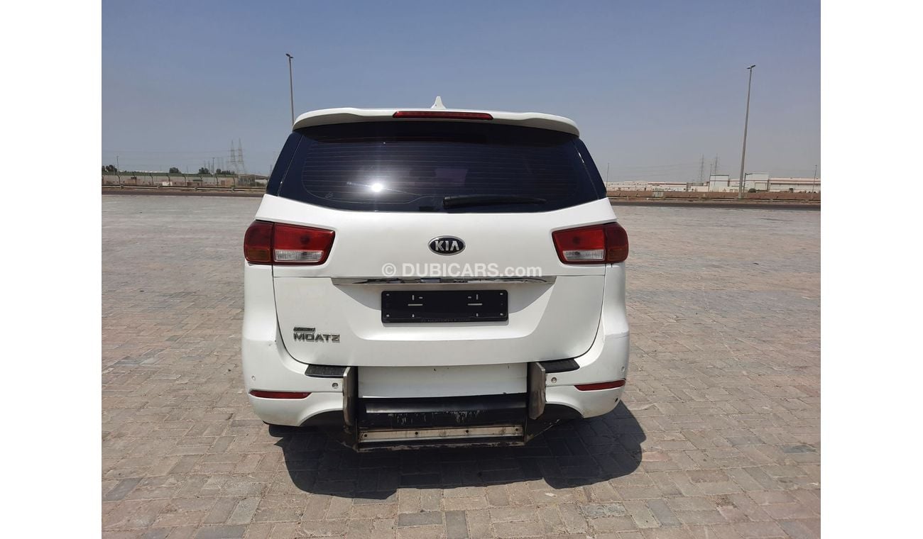 Kia Carnival Kia carnival 2015  dedicated to people of determination