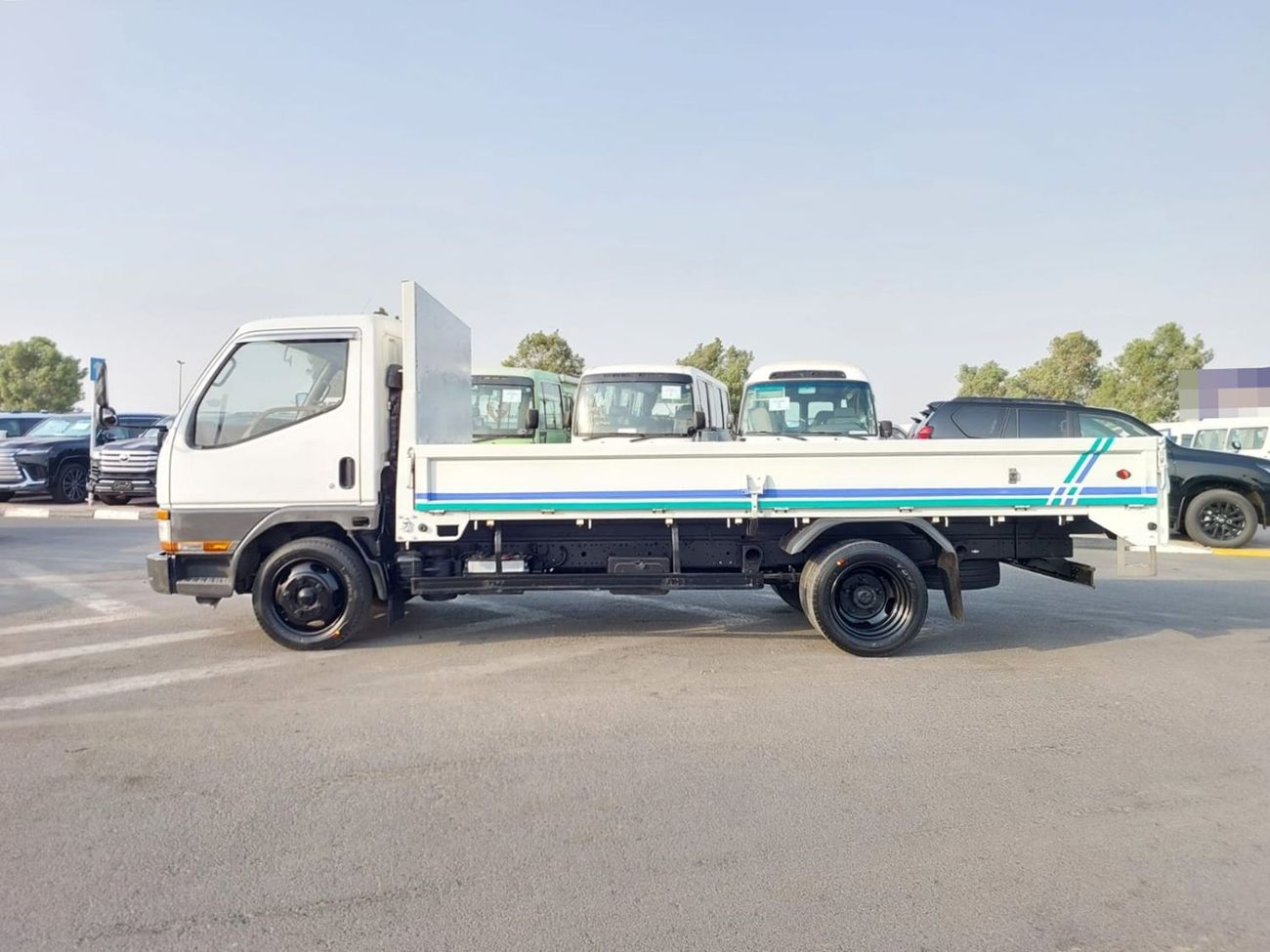 Mitsubishi Fuso Canter MITSUBISHI CANTER TRUCK RHD 1995 MODEL 4.5 L DIESEL MANUAL(PM20263)