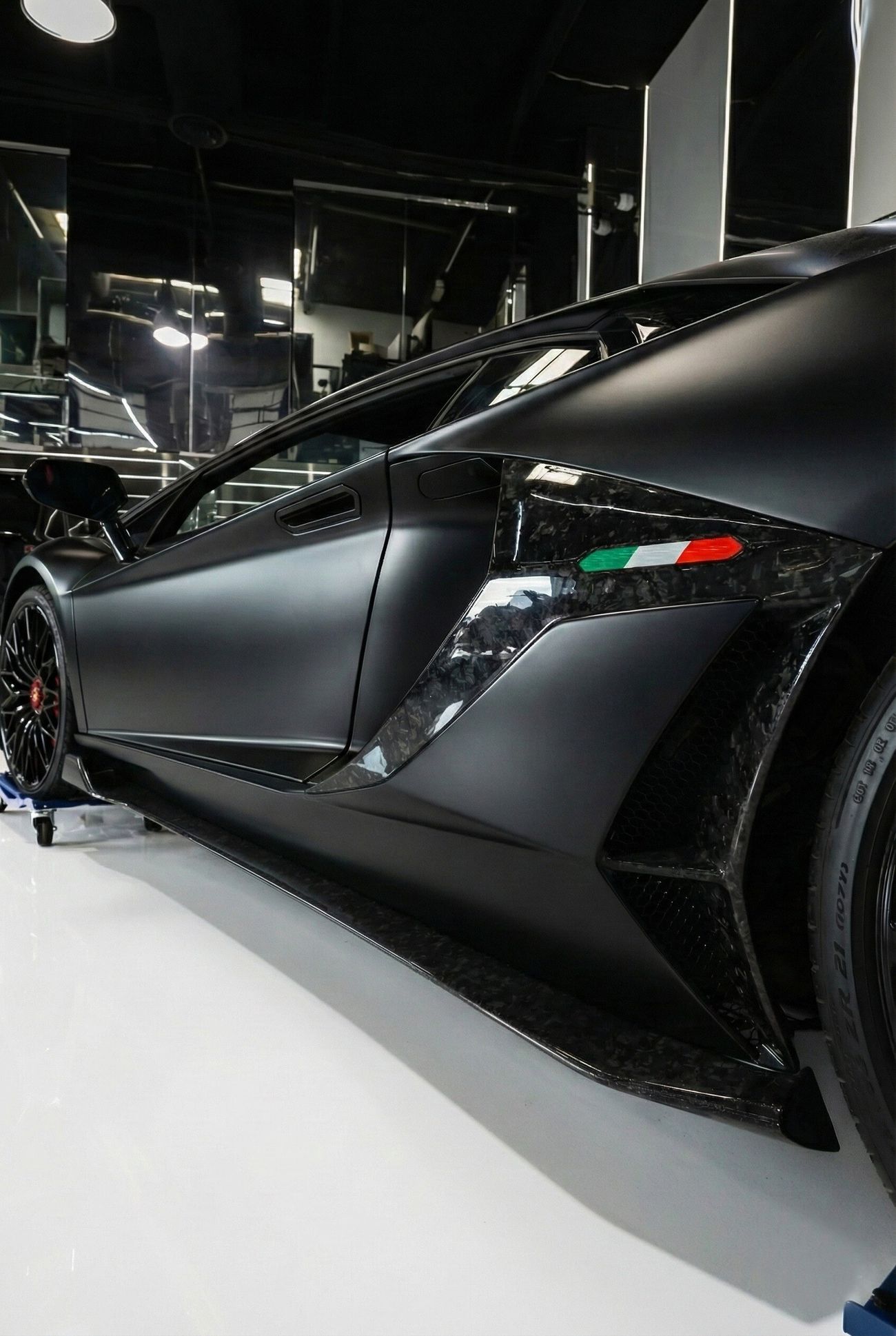 Lamborghini Aventador SVJ 6.5L V12